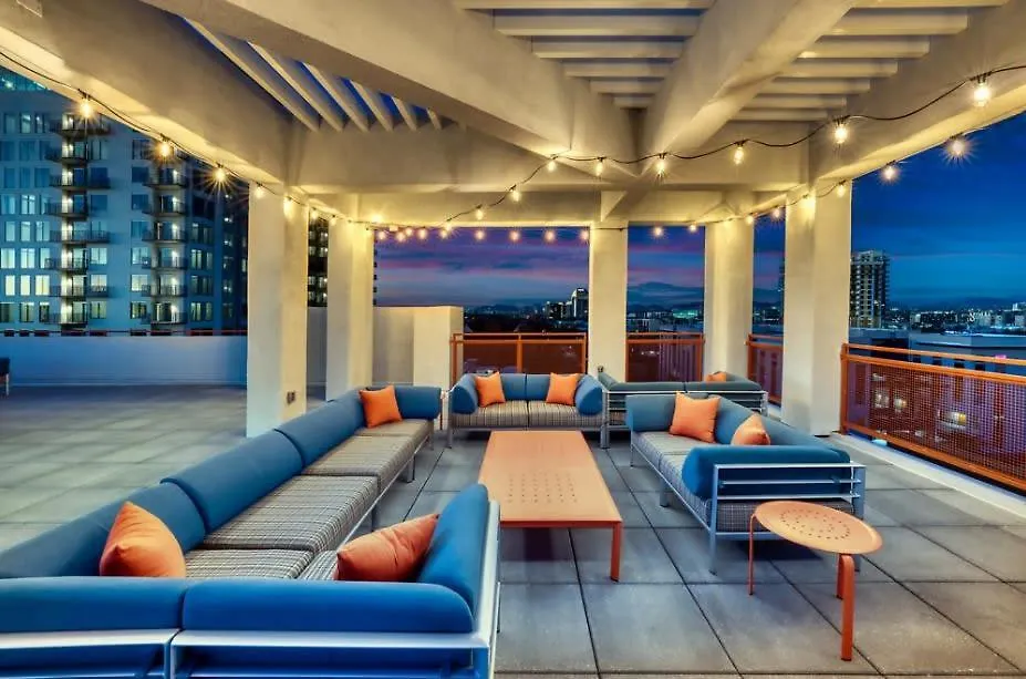 Cozysuites Phx Roro Gym, Pool, Pets, Parking #1 フェニックス アパート