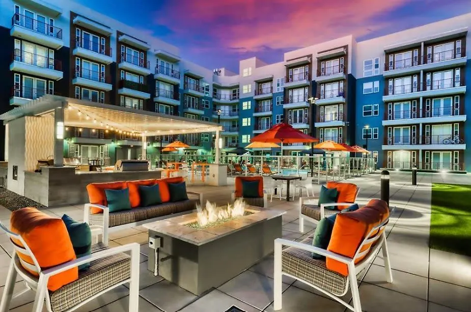 Cozysuites Phx Roro Gym, Pool, Pets, Parking #1 フェニックス アパート