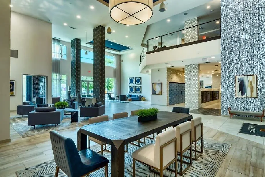Cozysuites Phx Roro Gym, Pool, Pets, Parking #1 피닉스 아파트