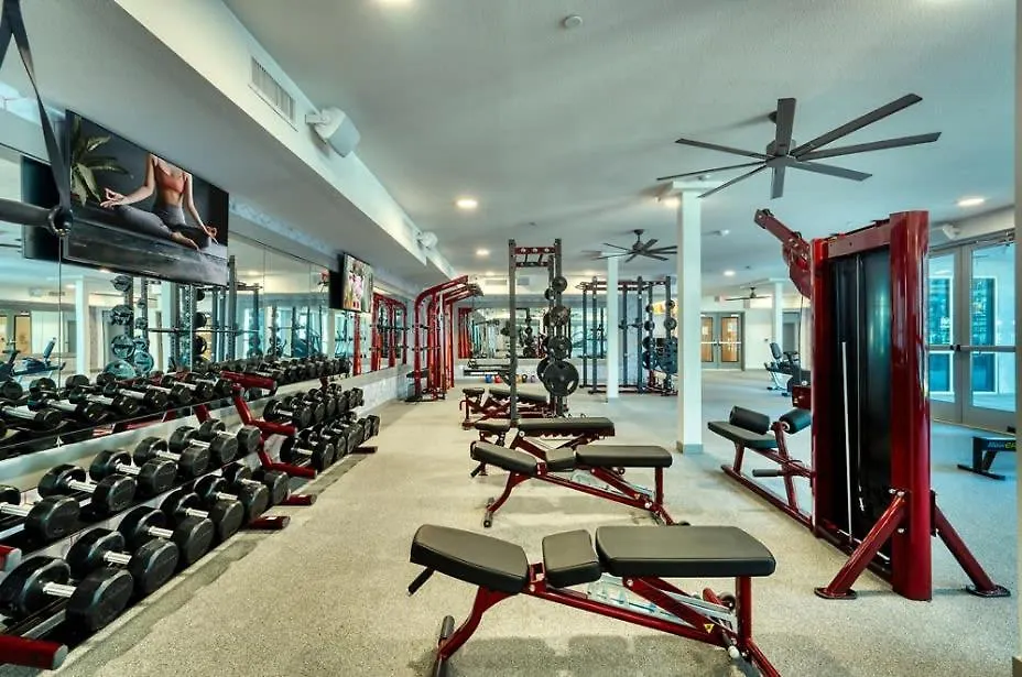 Cozysuites Phx Roro Gym, Pool, Pets, Parking #1 피닉스
