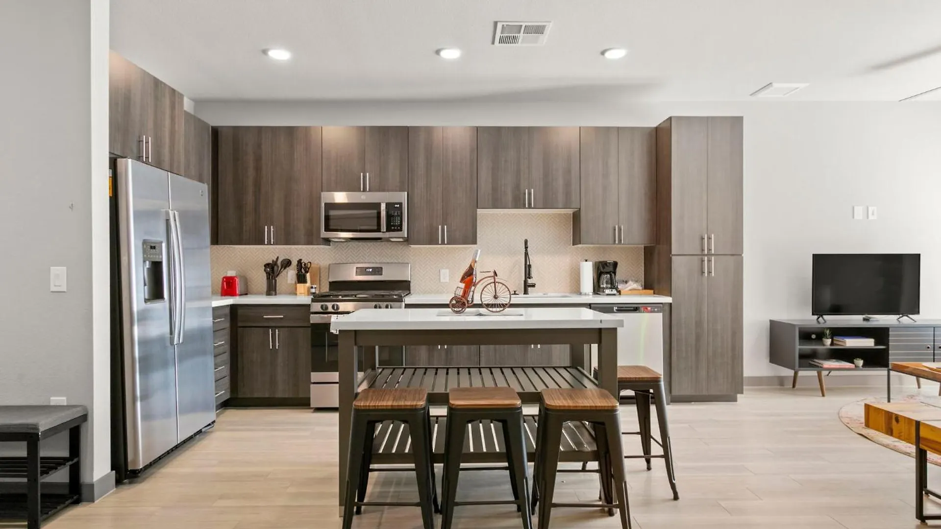 Cozysuites Phx Roro Gym, Pool, Pets, Parking #1 피닉스 0*,  미국